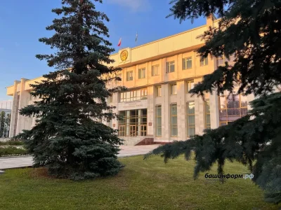 Наил Фәррәхов Башҡортостандың Конституция советы ағзаһы итеп тәғәйенләнде