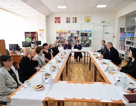 Башҡортостан Башлығы Бәләбәйҙә МХО-ла һәләк булған яугирҙәрҙең ғаиләләре менән осрашты