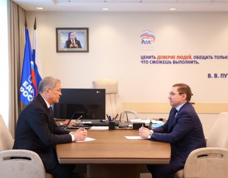 Радий Хәбиров Мәскәүҙә Владимир Якушев менән осрашты