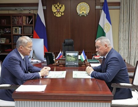 Радий Хәбиров Салауат ҡалаһы башлығы Марат Заһиҙуллин менән осрашты