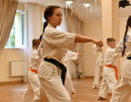 Ангелина Шәрифуллина – республикабыҙҙа киокушин буйынса Рәсәйҙең беренсе спорт мастеры