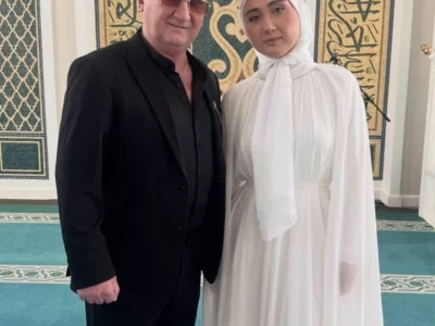 Билдәле артист Ринат Рәхмәтуллин ҡыҙын кейәүгә биргән