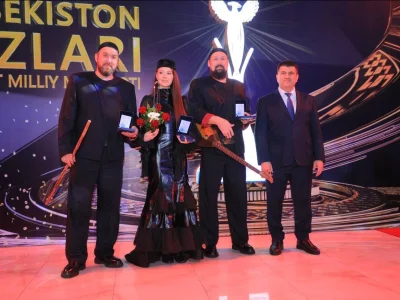 Өфөнән AY YOLA төркөмө артистары Үзбәкстанда юғары наградаға лайыҡ булған