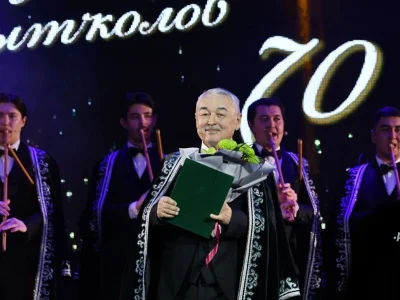 Өфөлә Дәүләт ҡурайсылар ансамбле етәксеһе Азат Айытҡолов юбилейын билдәләне