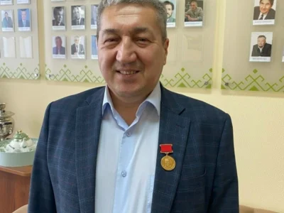 Башҡорт сатиригы Венер Исхаҡов Василий Шукшин миҙалы менән бүләкләнде