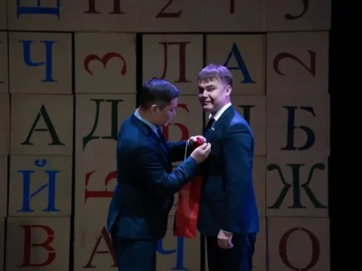 Тывала башҡорт яҙыусыһы Айгиз Баймөхәмәтов миҙал менән бүләкләнде