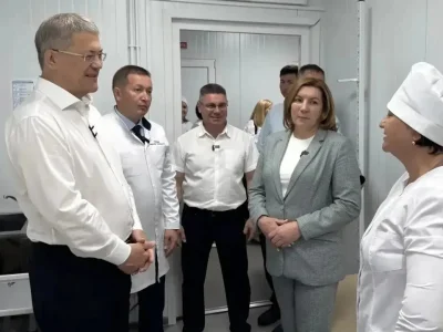 Радий Хәбиров Ҡырмыҫҡалы районындағы табип амбулаторияһының эшен күрһәтте