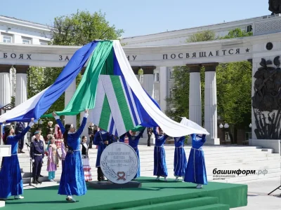Радий Хәбиров тәүге тапҡыр «Башҡортостандың рәхмәтле халҡынан» миҙалдарын тапшырҙы