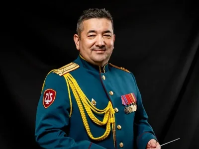 Рәсәй президенты яҡташыбыҙ Азат Шахмөхәмәтовты миҙал менән бүләкләне
